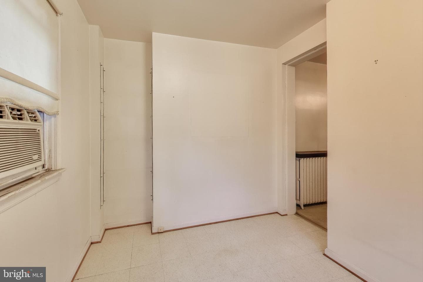 1311 Longfellow Street NW photo 12