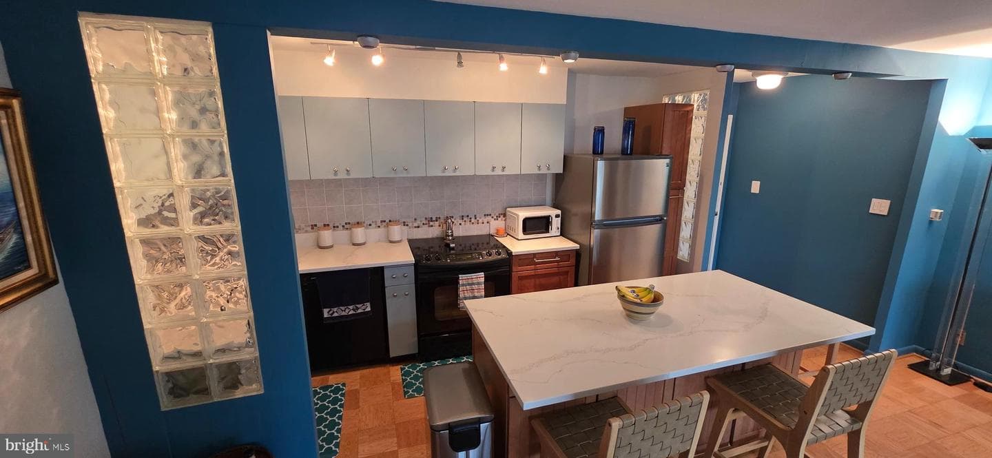 510 N Street SW #N-323 photo 15