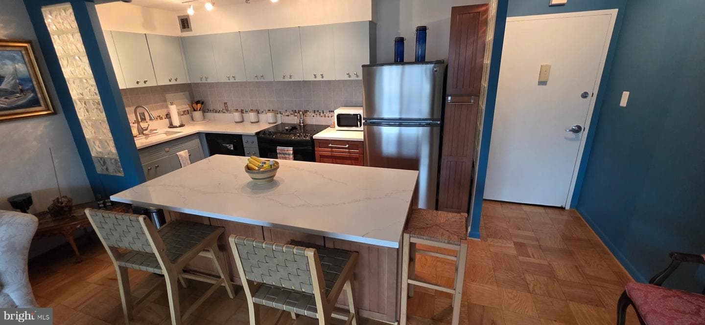 510 N Street SW #N-323 photo 21