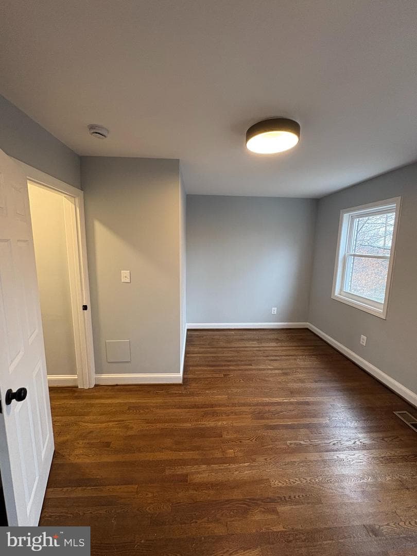 2325 14th Street NE photo 7
