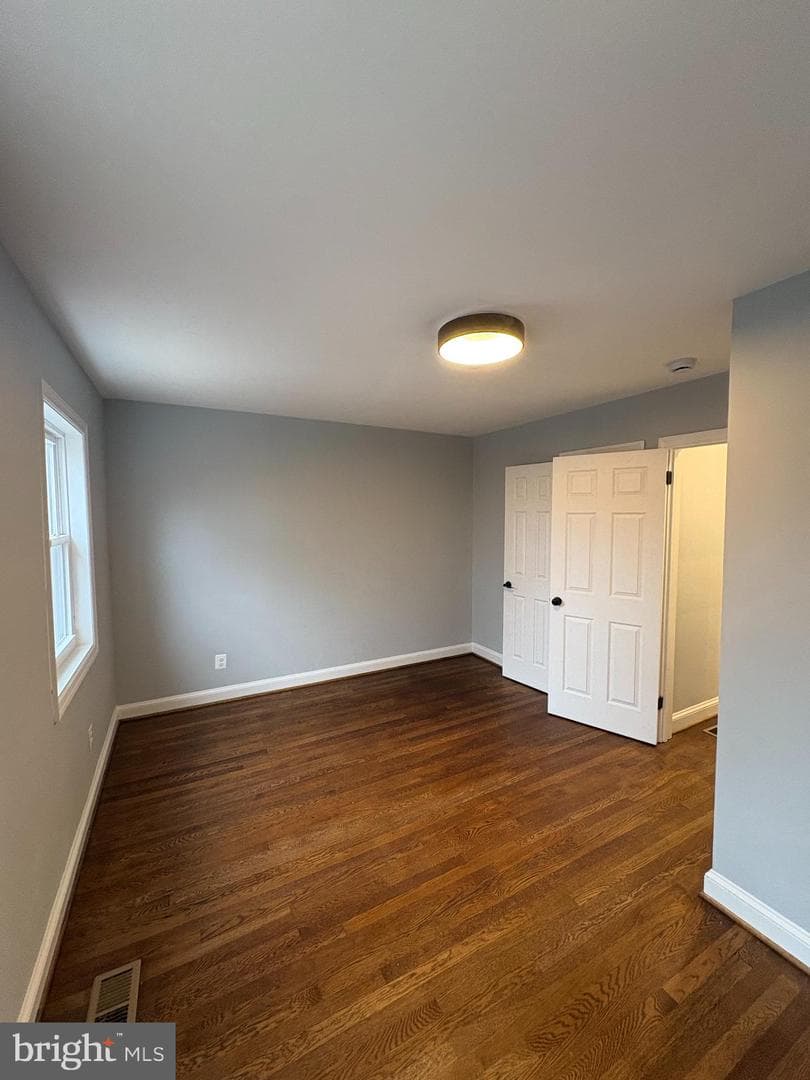 2325 14th Street NE photo 8