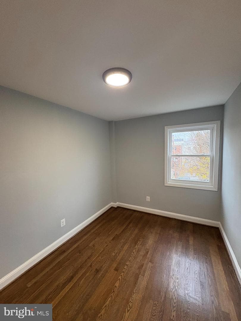 2325 14th Street NE photo 9