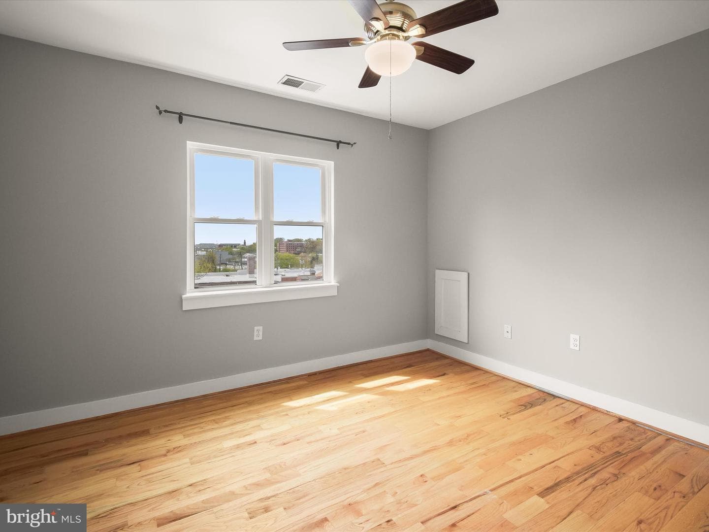 2615 4th Street NE #303 photo 16