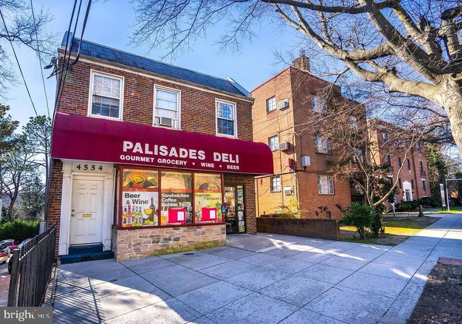 4545 Macarthur Boulevard NW #g7 photo 17