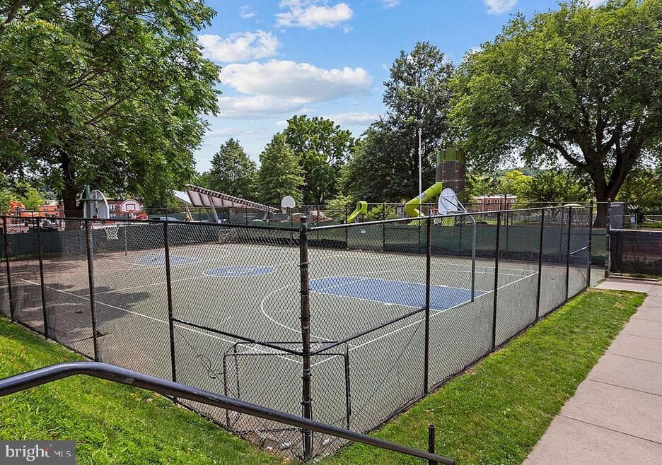 4545 Macarthur Boulevard NW #g7 photo 20