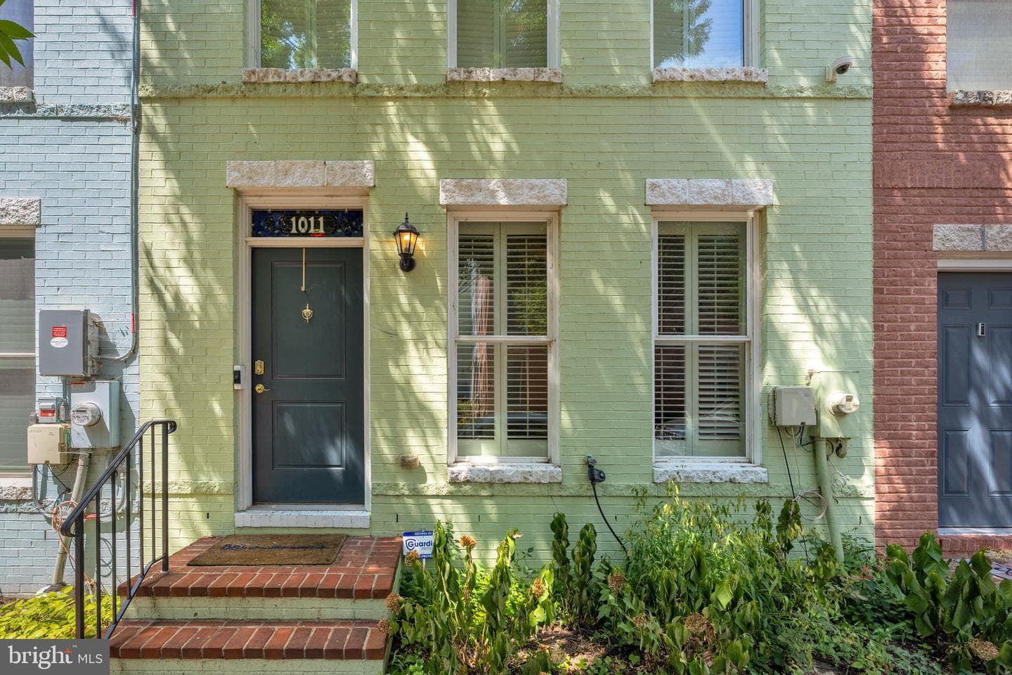 1011 3rd Place SE, Washington