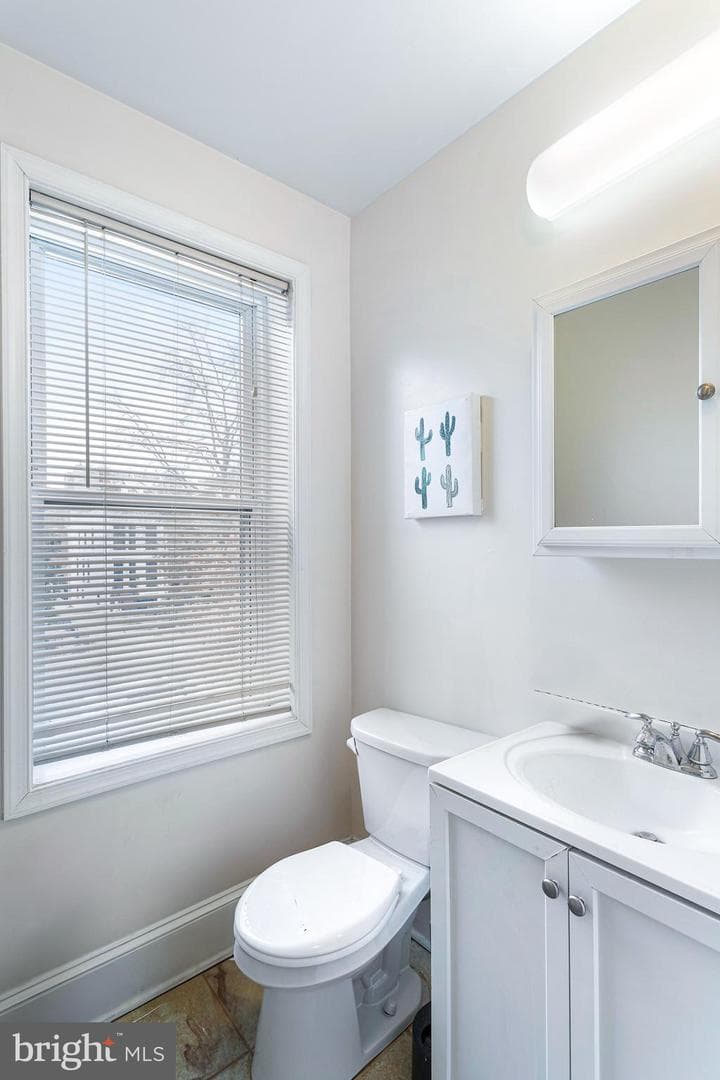 314 K Street NE photo 30
