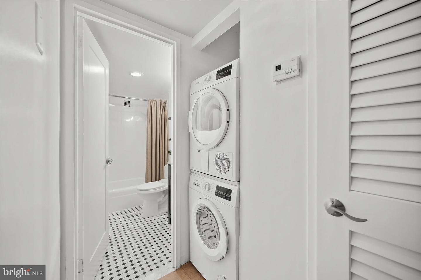700 7th Street SW #113 photo 17