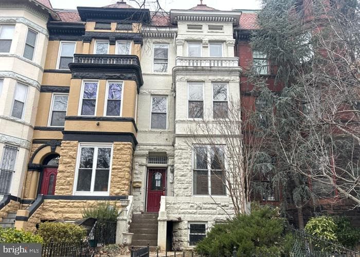 1303 Euclid Street NW photo 1