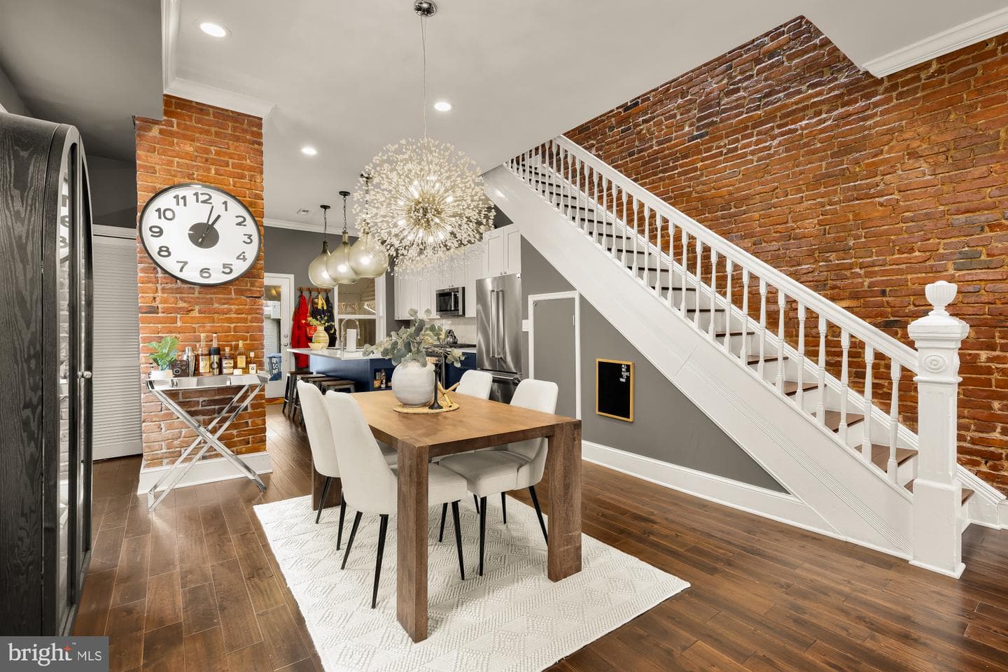 421 10th Street NE photo 8
