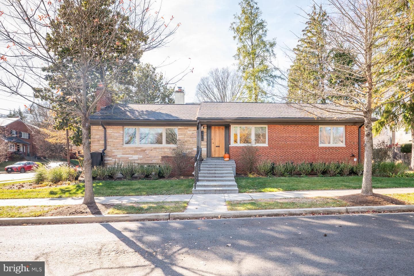 3400 Broad Branch Terrace NW photo 2