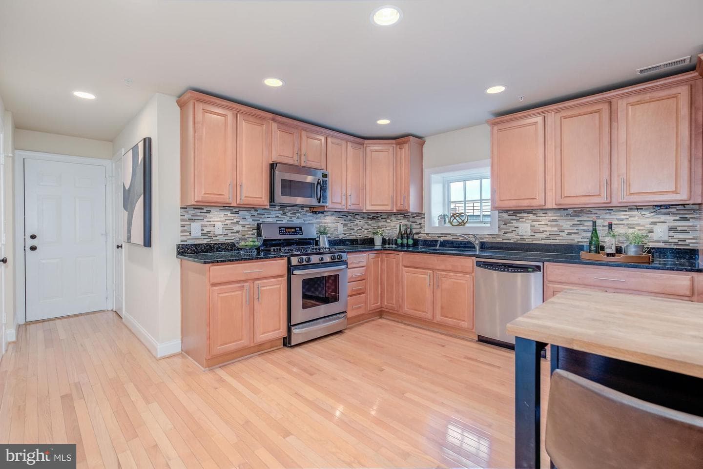 425 M Street NW #j photo 12