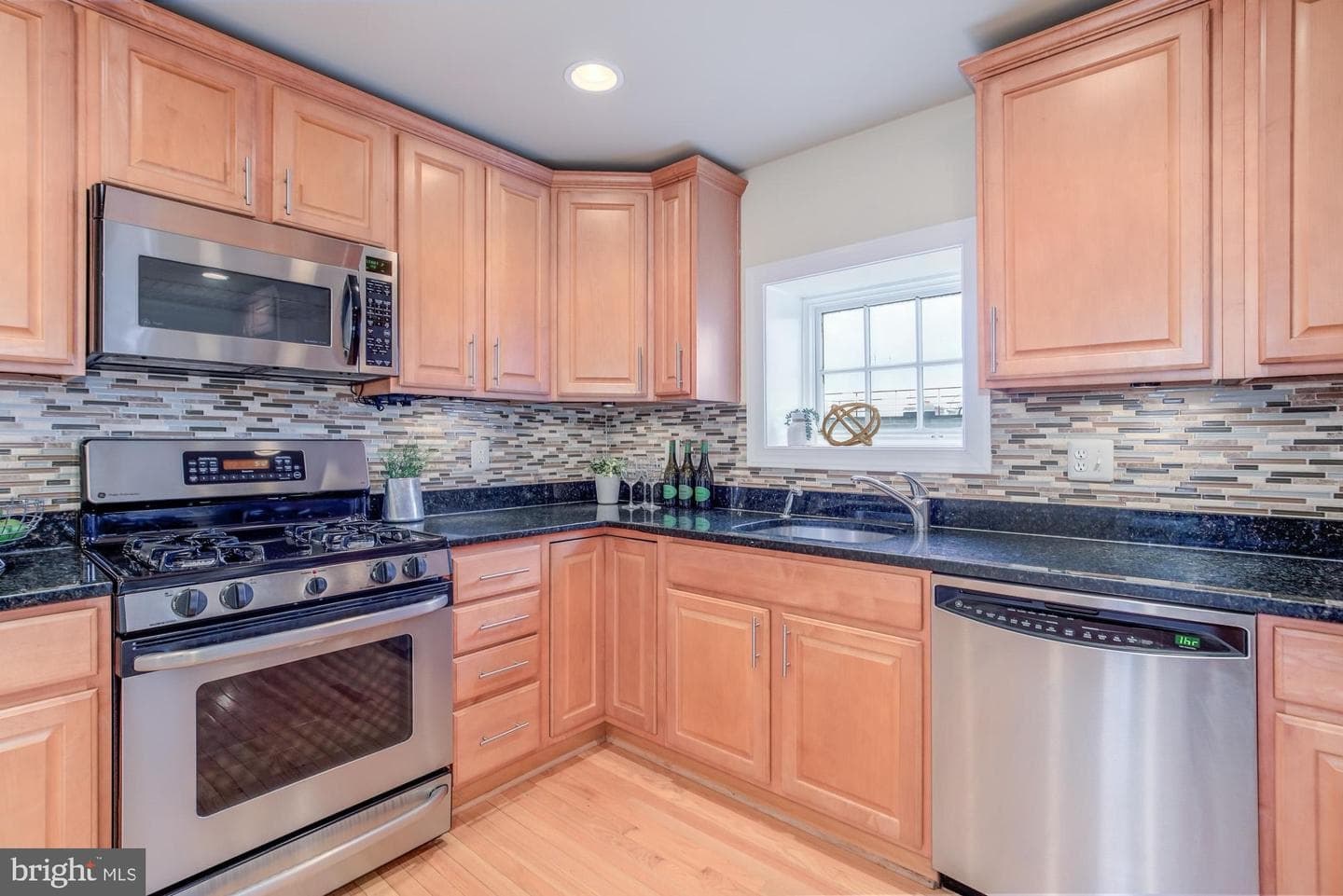 425 M Street NW #j photo 13