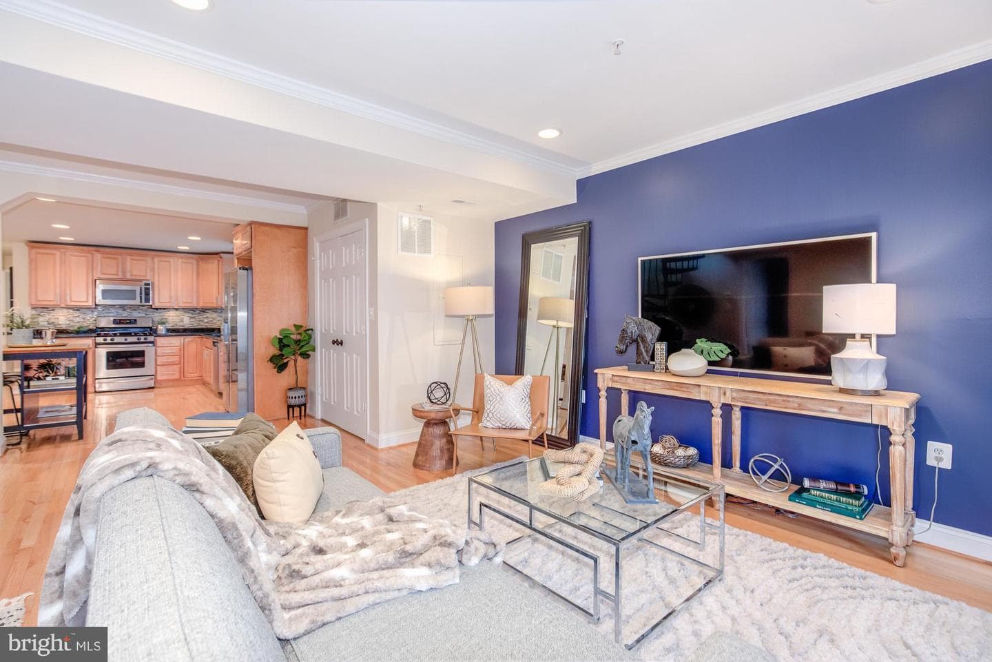 425 M Street NW #j photo 4