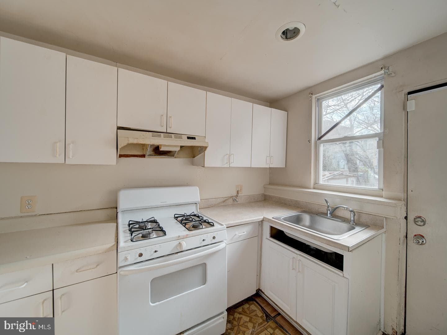 1709 L Street NE photo 16