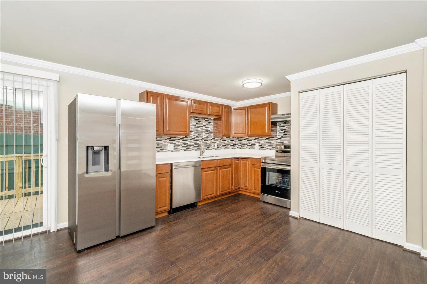 1015 48th Place NE photo 11