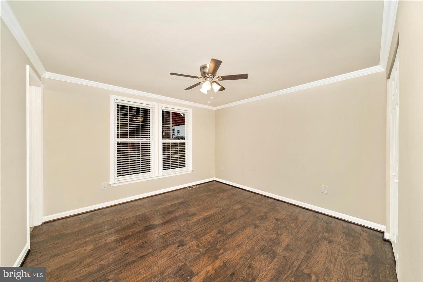 1015 48th Place NE photo 18