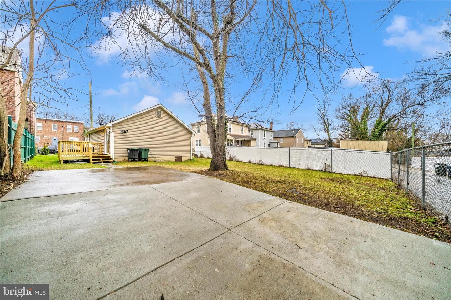 1015 48th Place NE photo 43