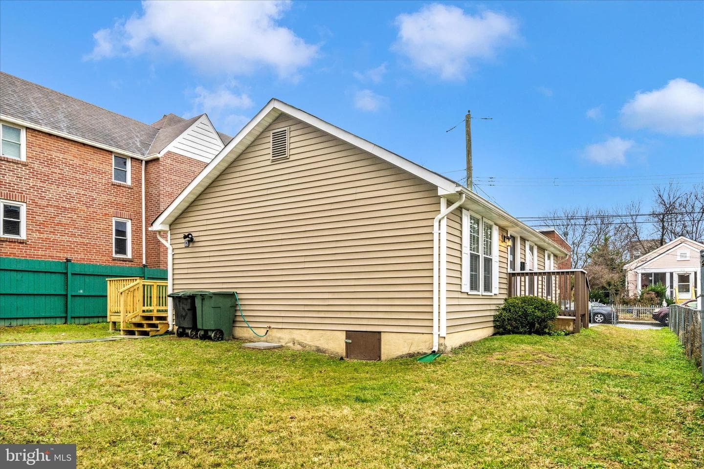 1015 48th Place NE photo 45