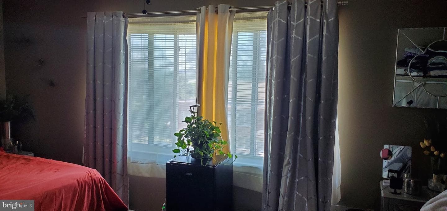 4927 Just Street NE photo 13