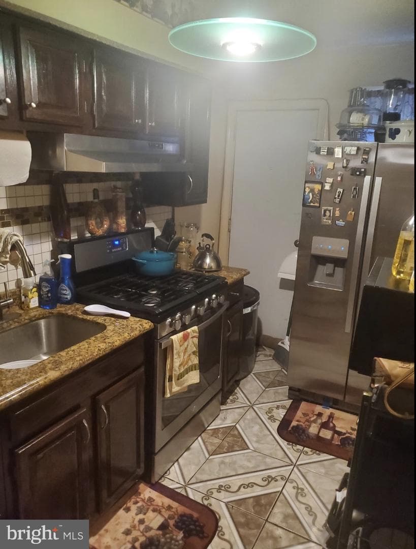 4927 Just Street NE photo 8