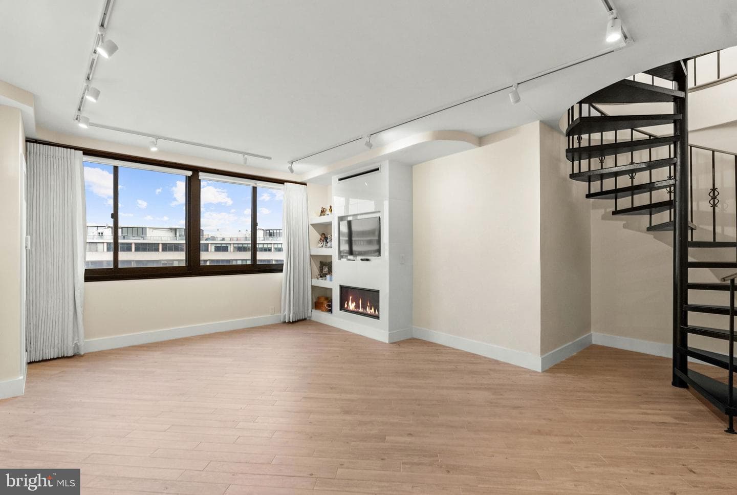 700 New Hampshire Avenue NW #1512 photo 11