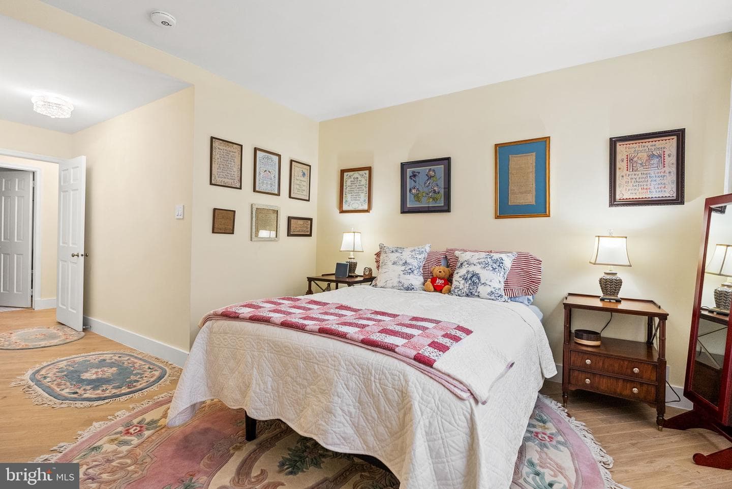 700 New Hampshire Avenue NW #1512 photo 20