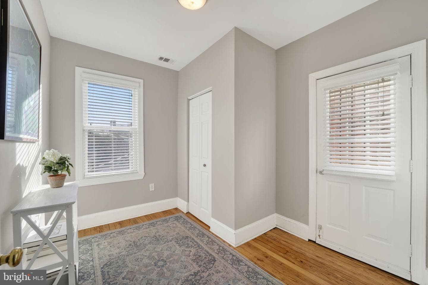 1123 I Street NE photo 16