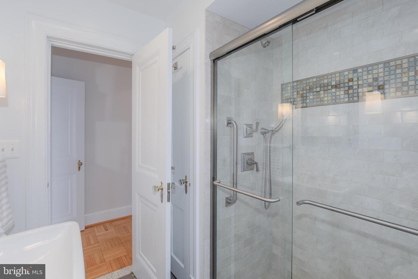 3900 Cathedral Avenue NW #404a photo 20