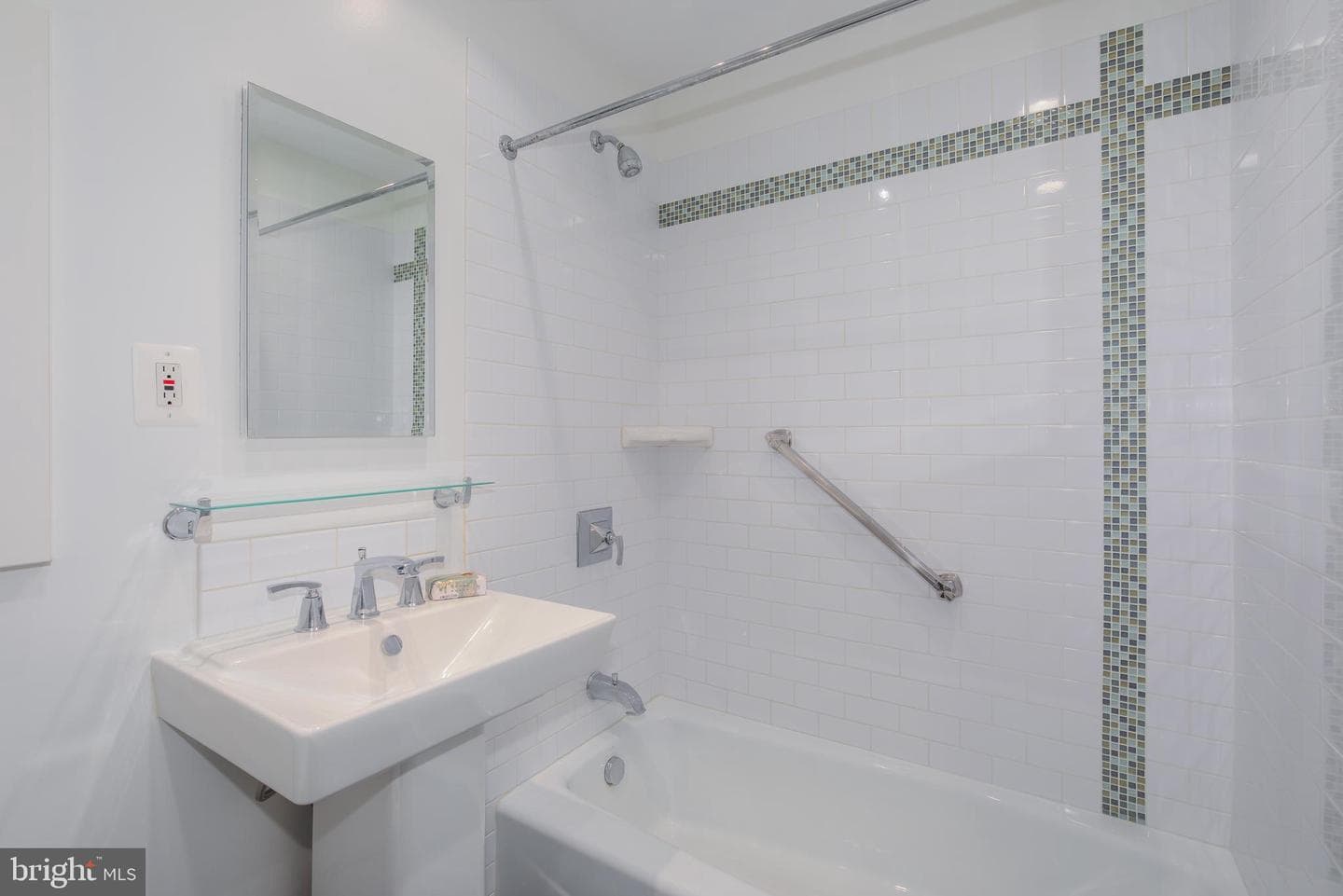 3900 Cathedral Avenue NW #404a photo 24