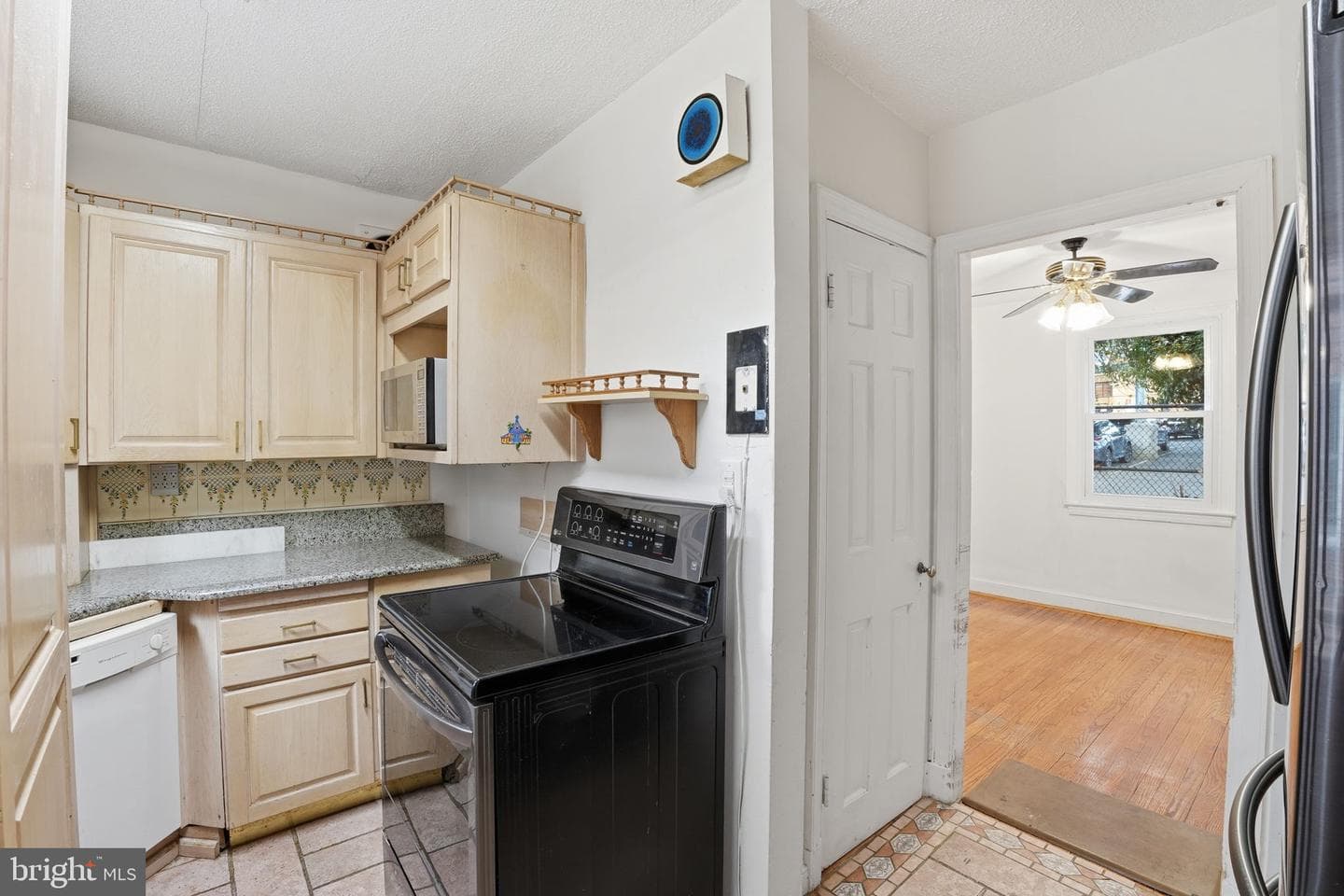6758 Eastern Avenue NW photo 10