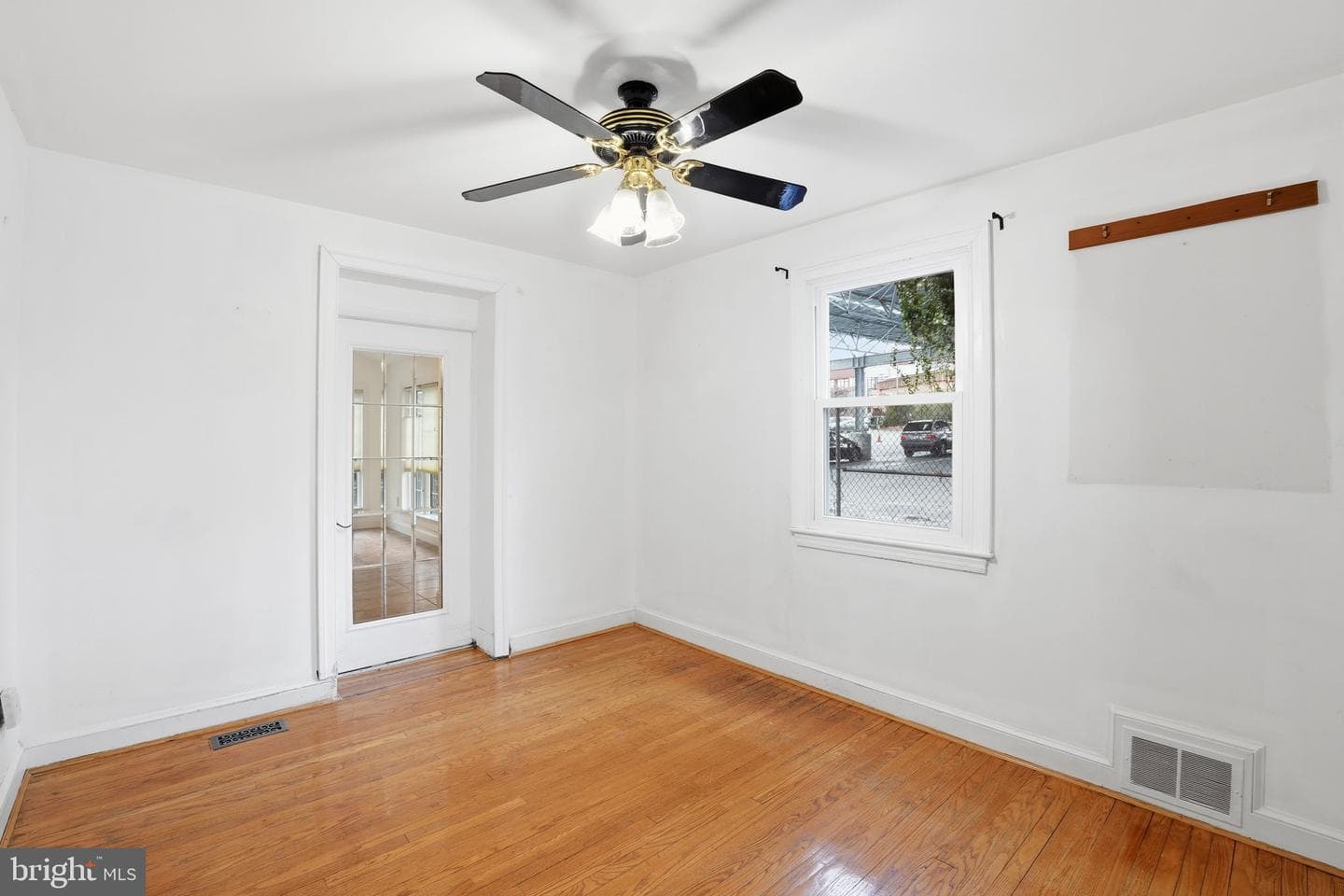 6758 Eastern Avenue NW photo 14