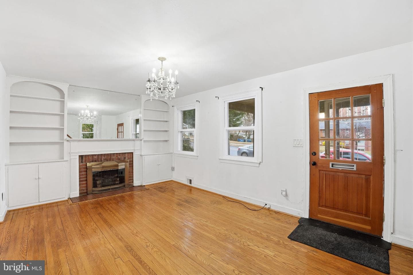 6758 Eastern Avenue NW photo 3