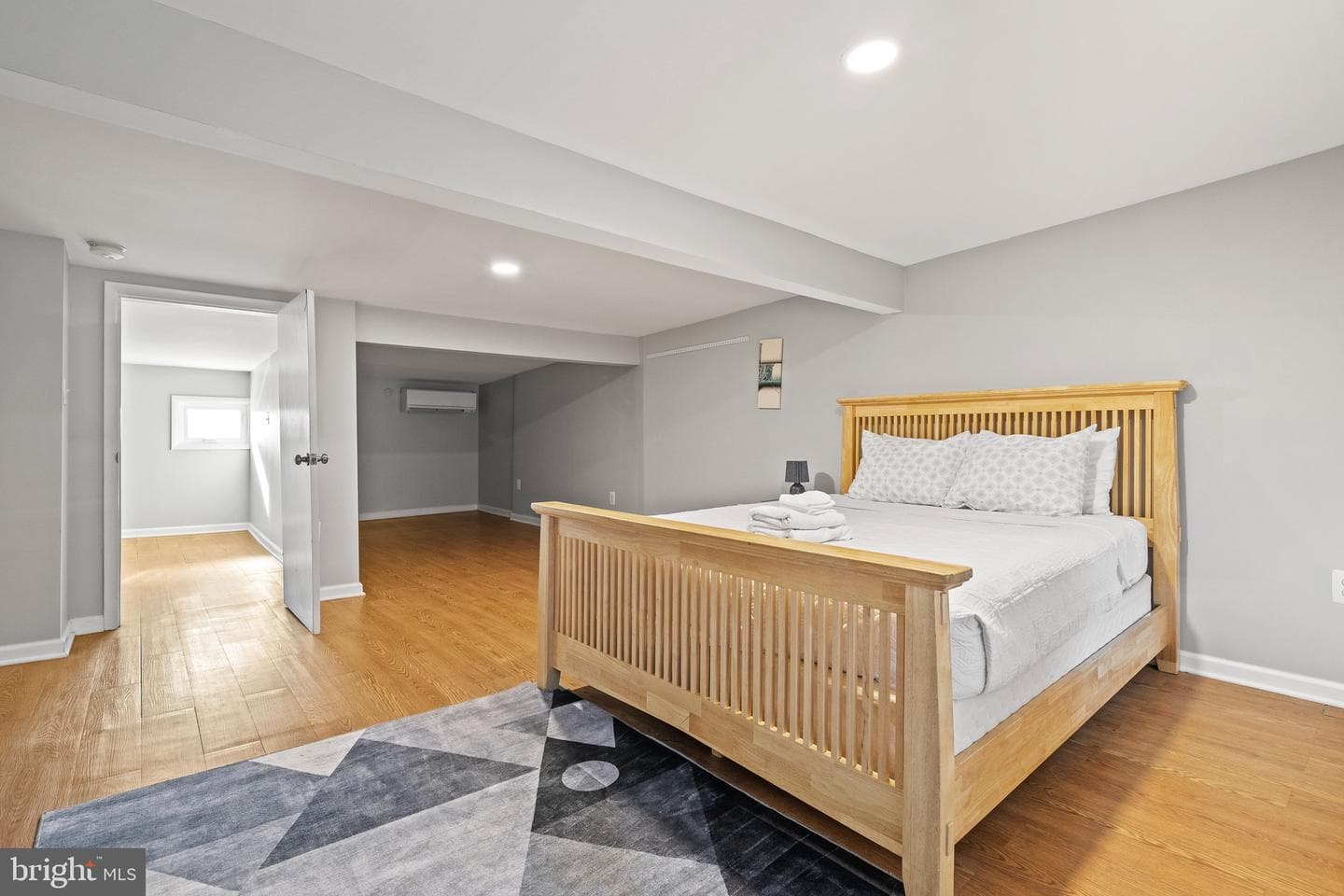 28 T Street NW photo 40