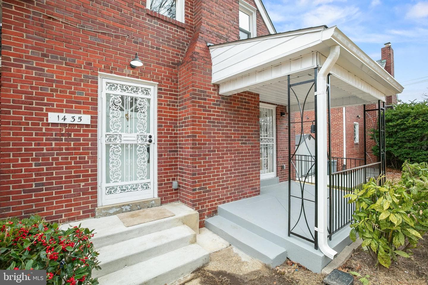 1435 Channing Street NE photo 3