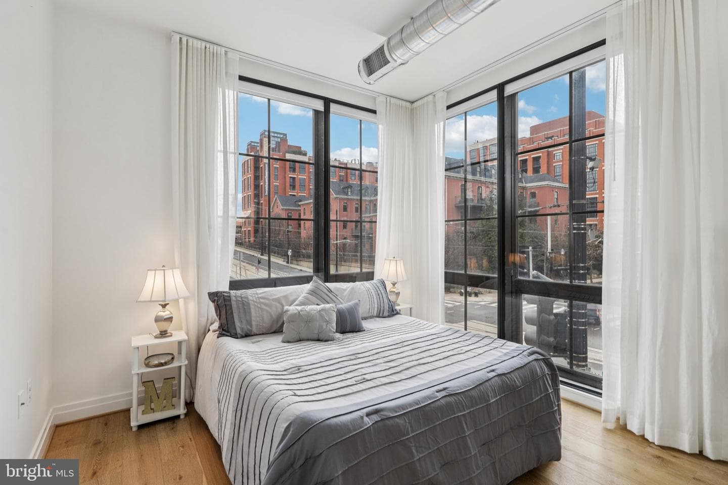301 H Street NE #201 photo 14