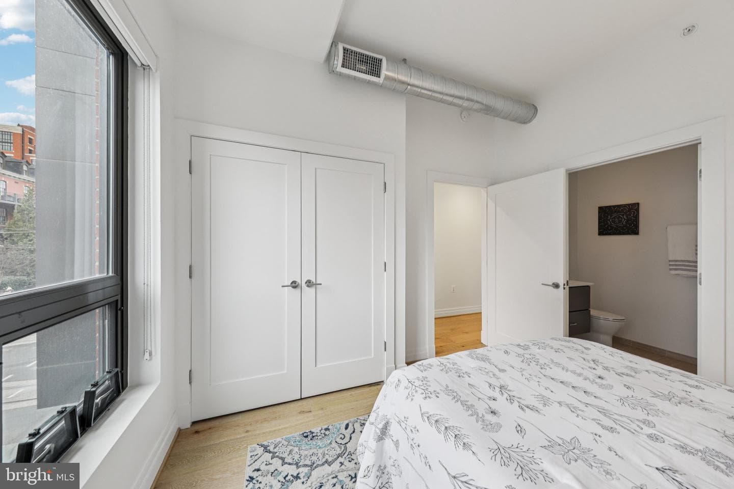 301 H Street NE #201 photo 25