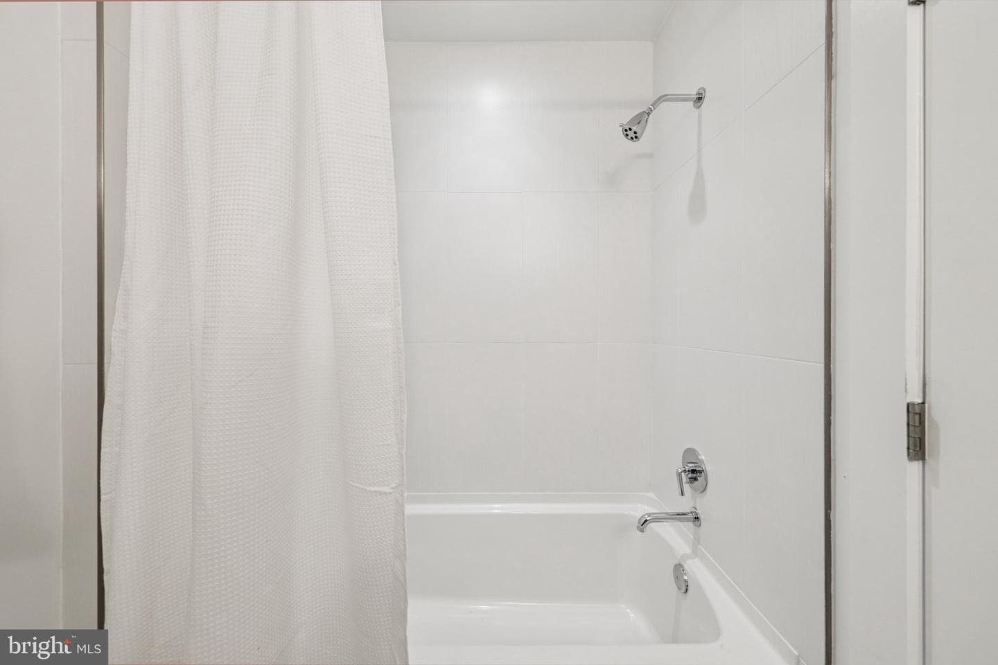 301 H Street NE #201 photo 27