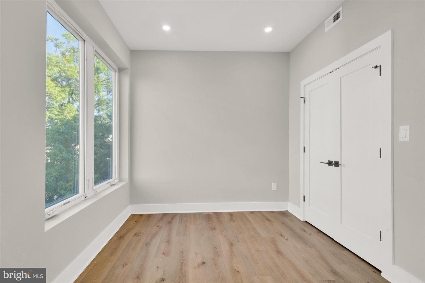 1915 Benning Rd Road NE #9 Penthouse Unit 401 photo 18