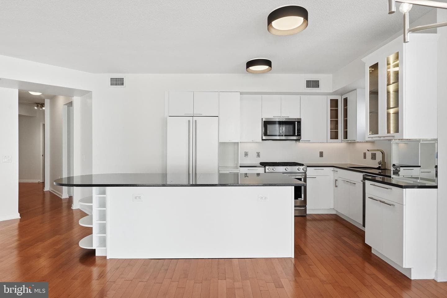 440 L Street NW #805 photo 12
