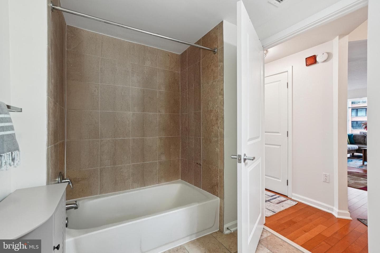 440 L Street NW #805 photo 32