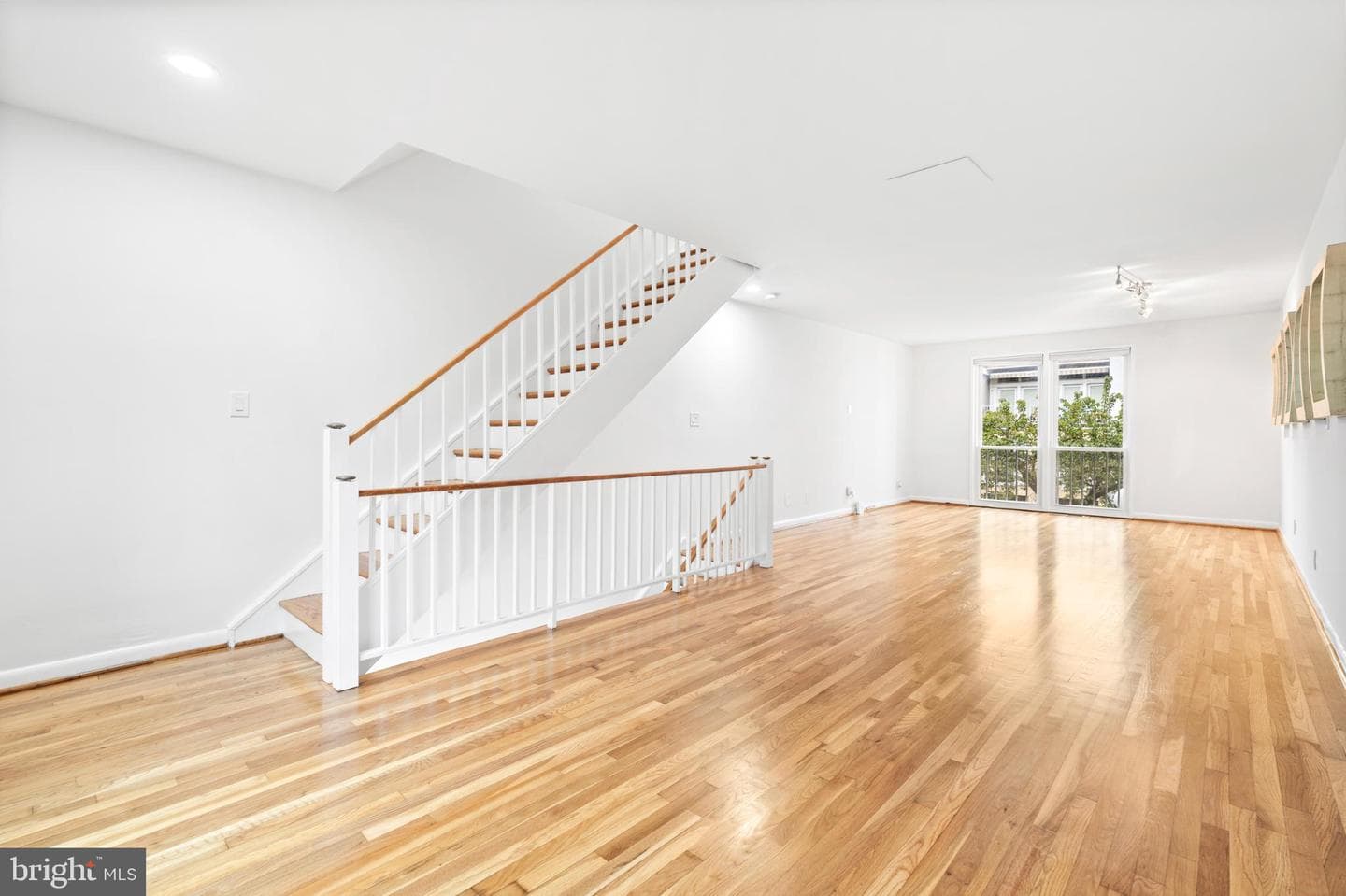 73 G Street SW #103 photo 14