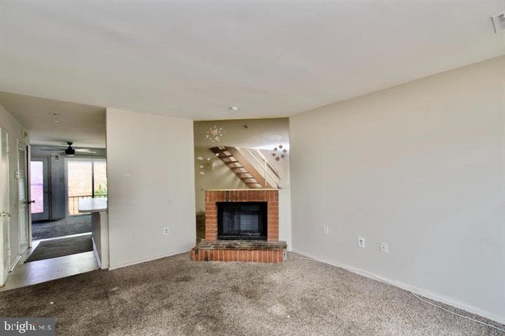 1818 Bryant St NE photo 3