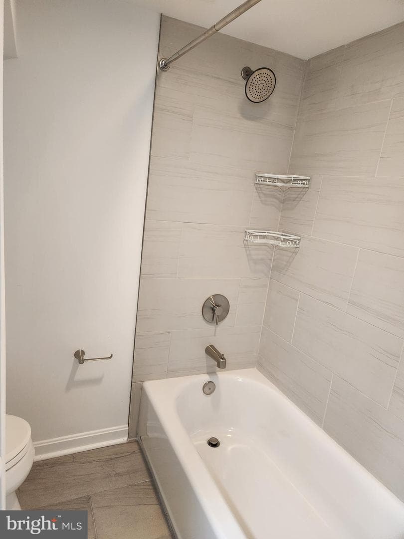 1702 Lang Place NE photo 25