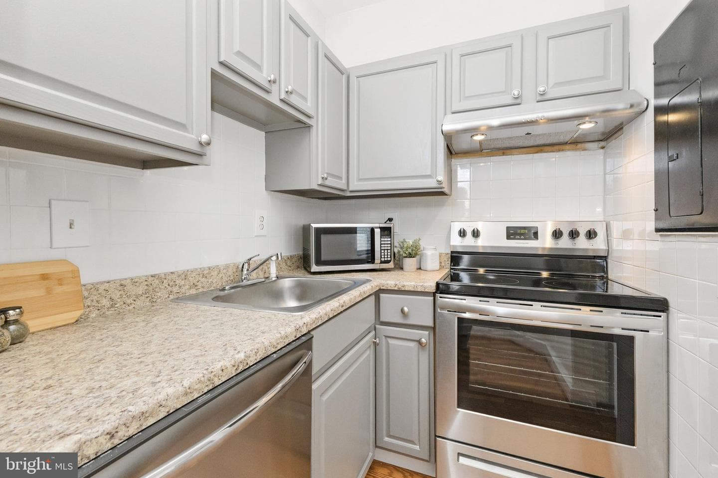 7 18th Street SE #208 photo 8