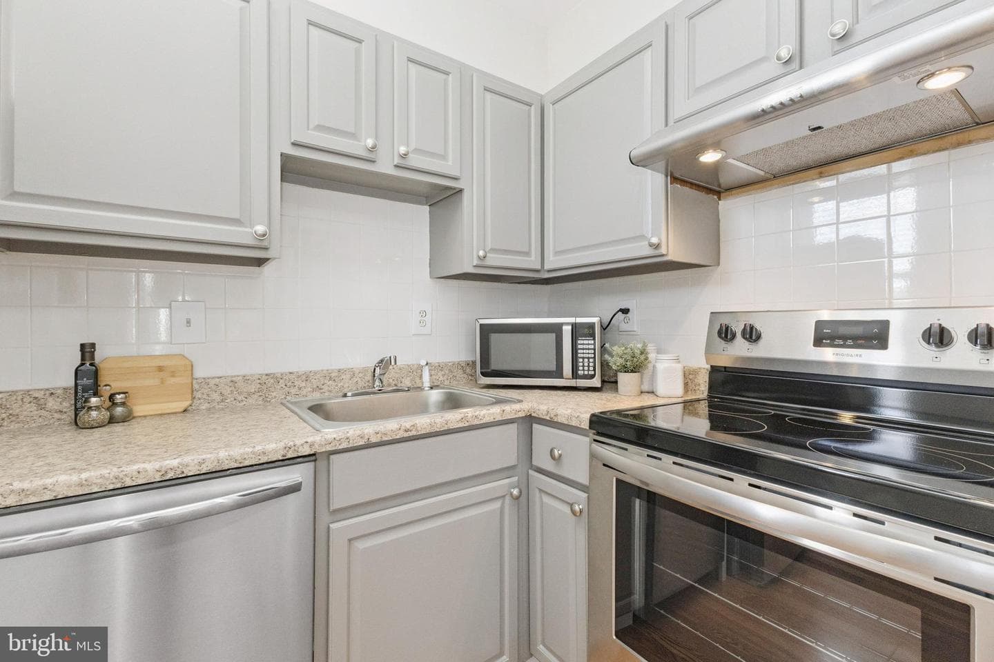 7 18th Street SE #208 photo 9
