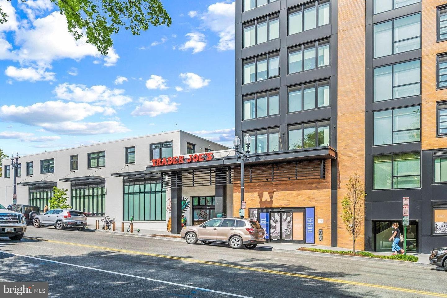 2320 Wisconsin Avenue NW #206 photo 25