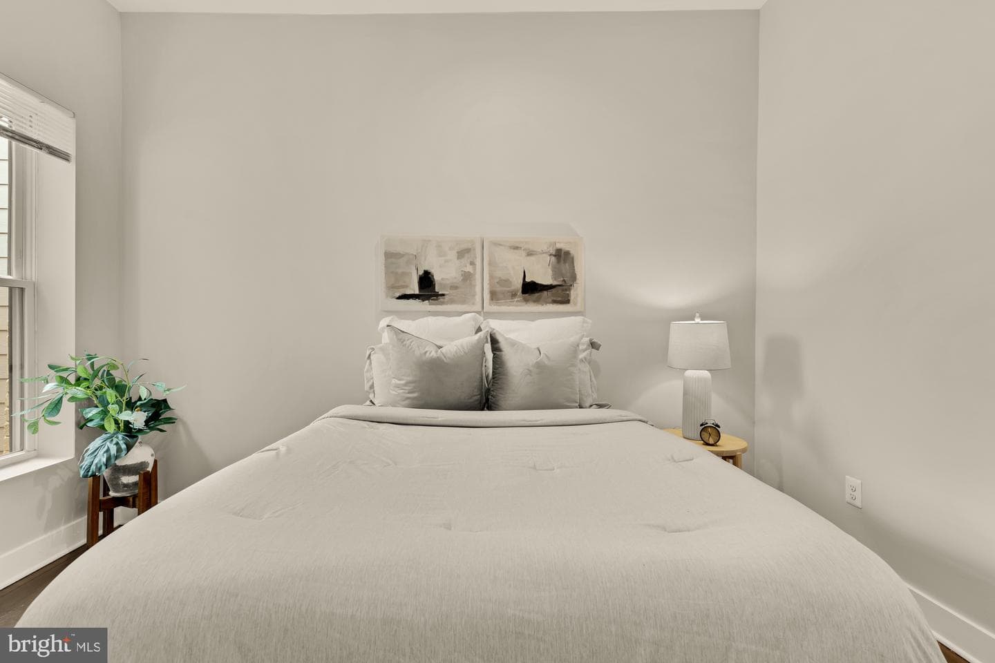 1605 F Street NE #4 photo 19