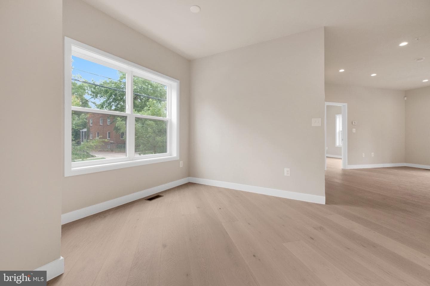 854 Xenia Street SE #102 photo 11