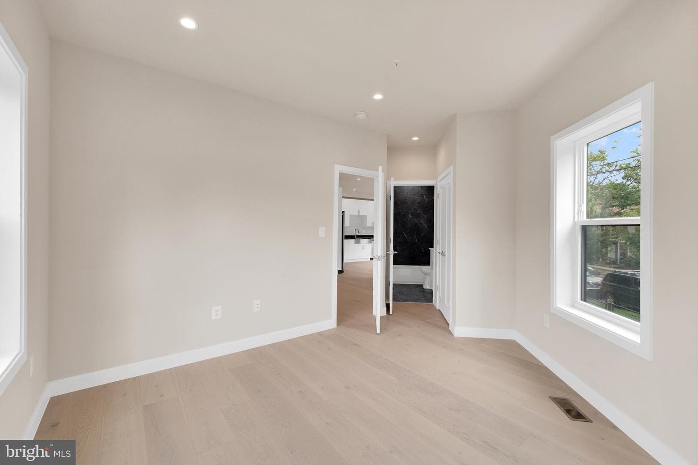854 Xenia Street SE #102 photo 13